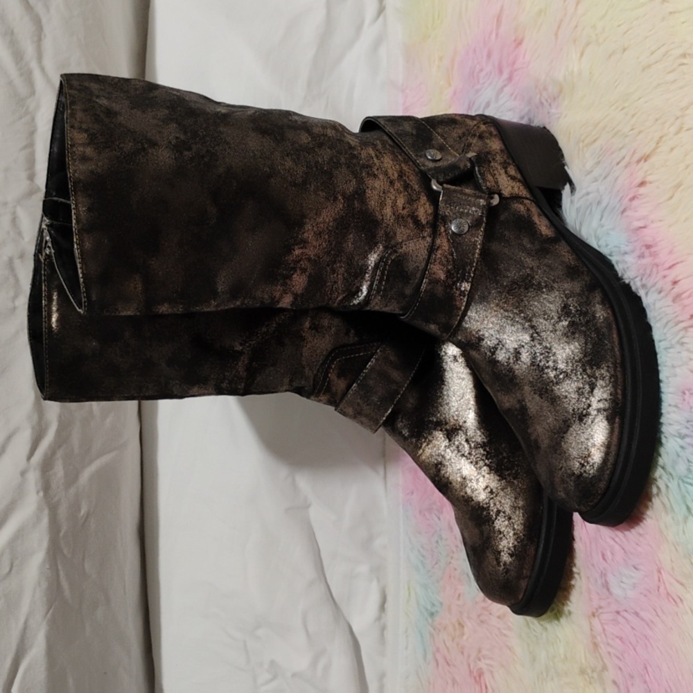(X-83) Simply Vera Vera Wang Bronze Metallic Boots Sz.8M Worn 1X